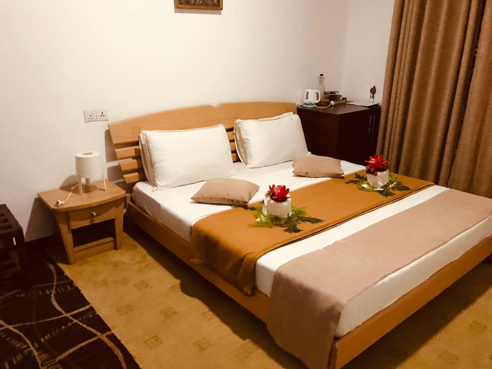 Marigold Home Нувара-Элия Экстерьер фото